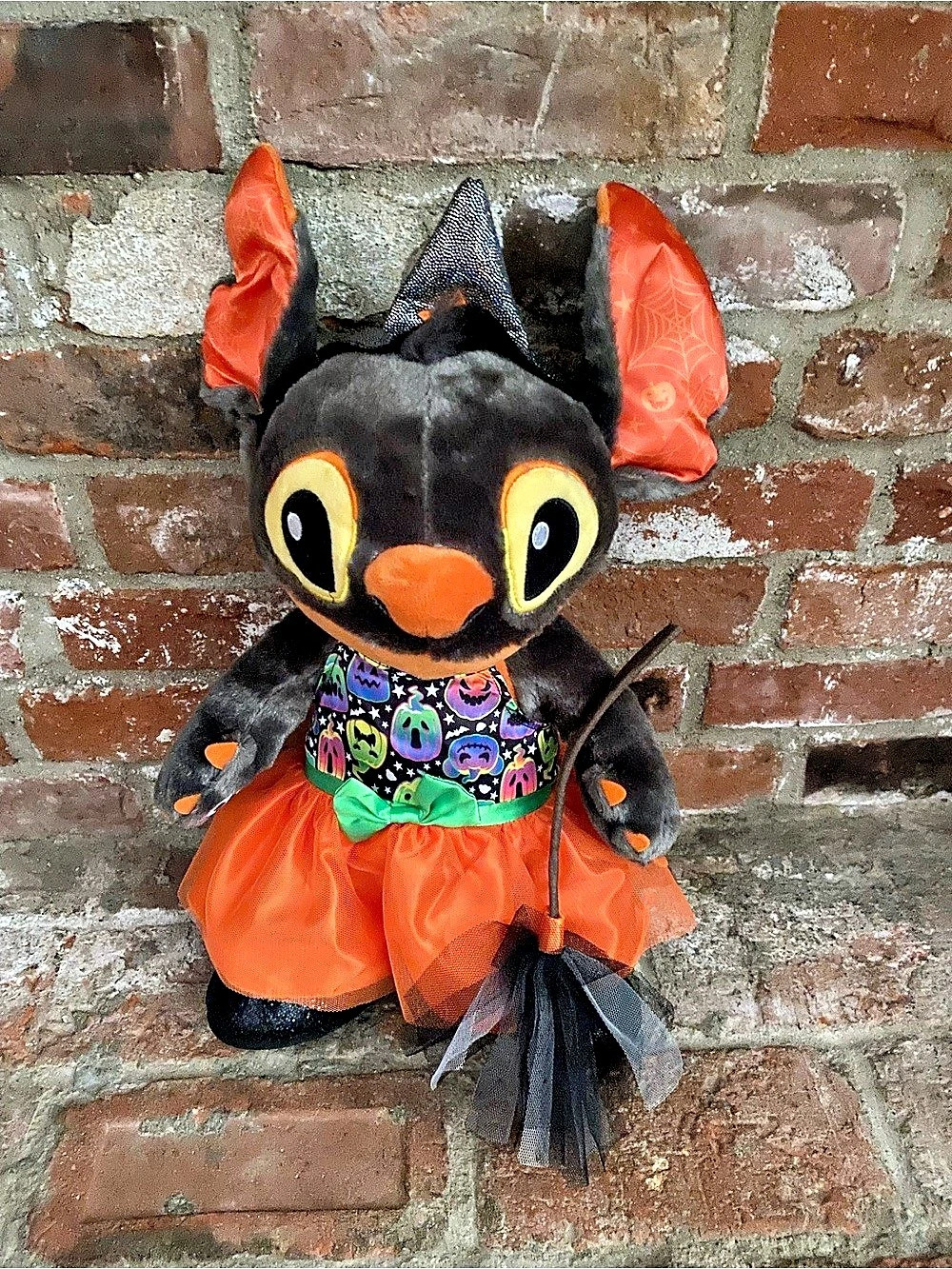 Build-A-Bear Workshop Disney Halloween Hugs Stitch Plush Black & Orange